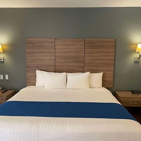 Best Western Plus Chihuahua Aeropuerto Esterno foto