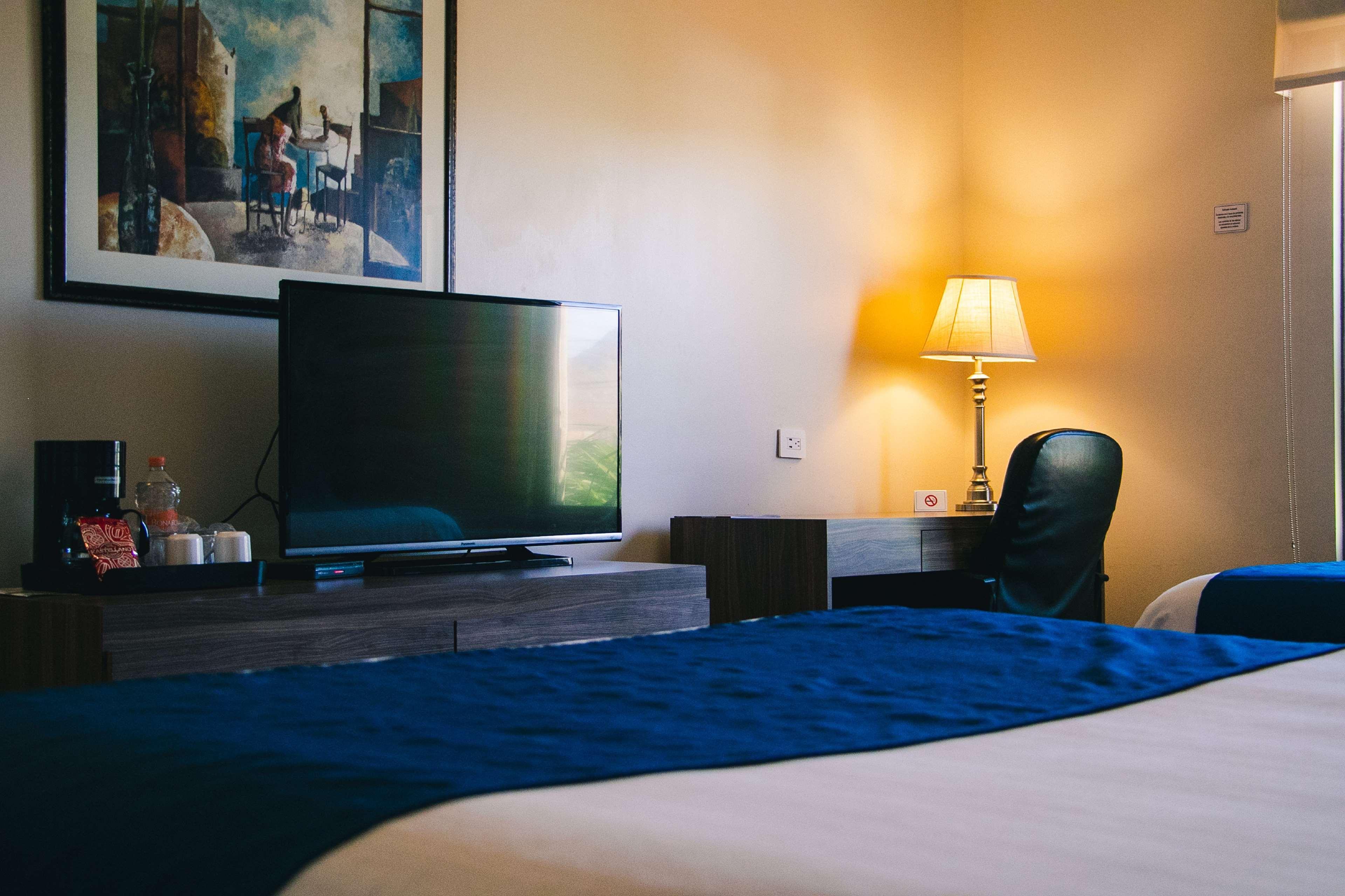Best Western Plus Chihuahua Aeropuerto Esterno foto