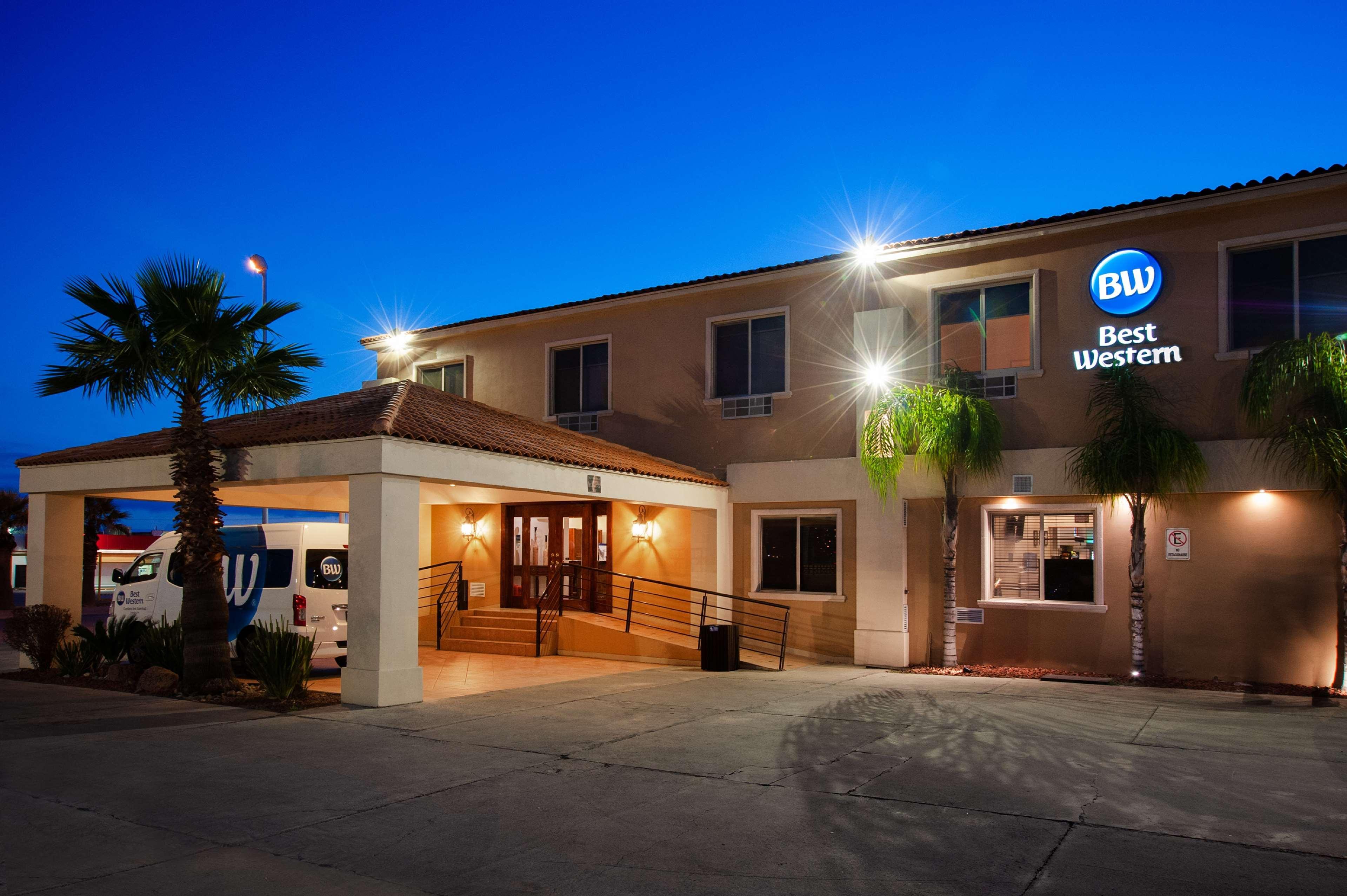 Best Western Plus Chihuahua Aeropuerto Esterno foto