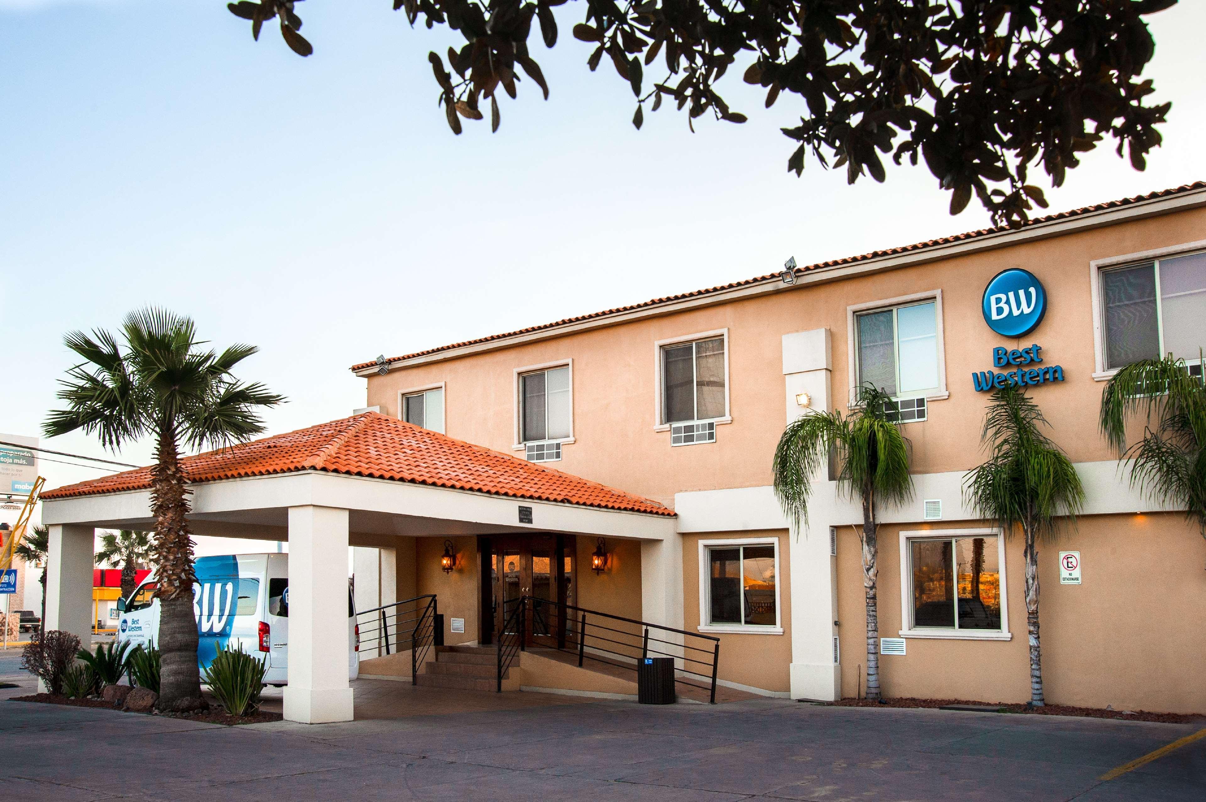 Best Western Plus Chihuahua Aeropuerto Esterno foto