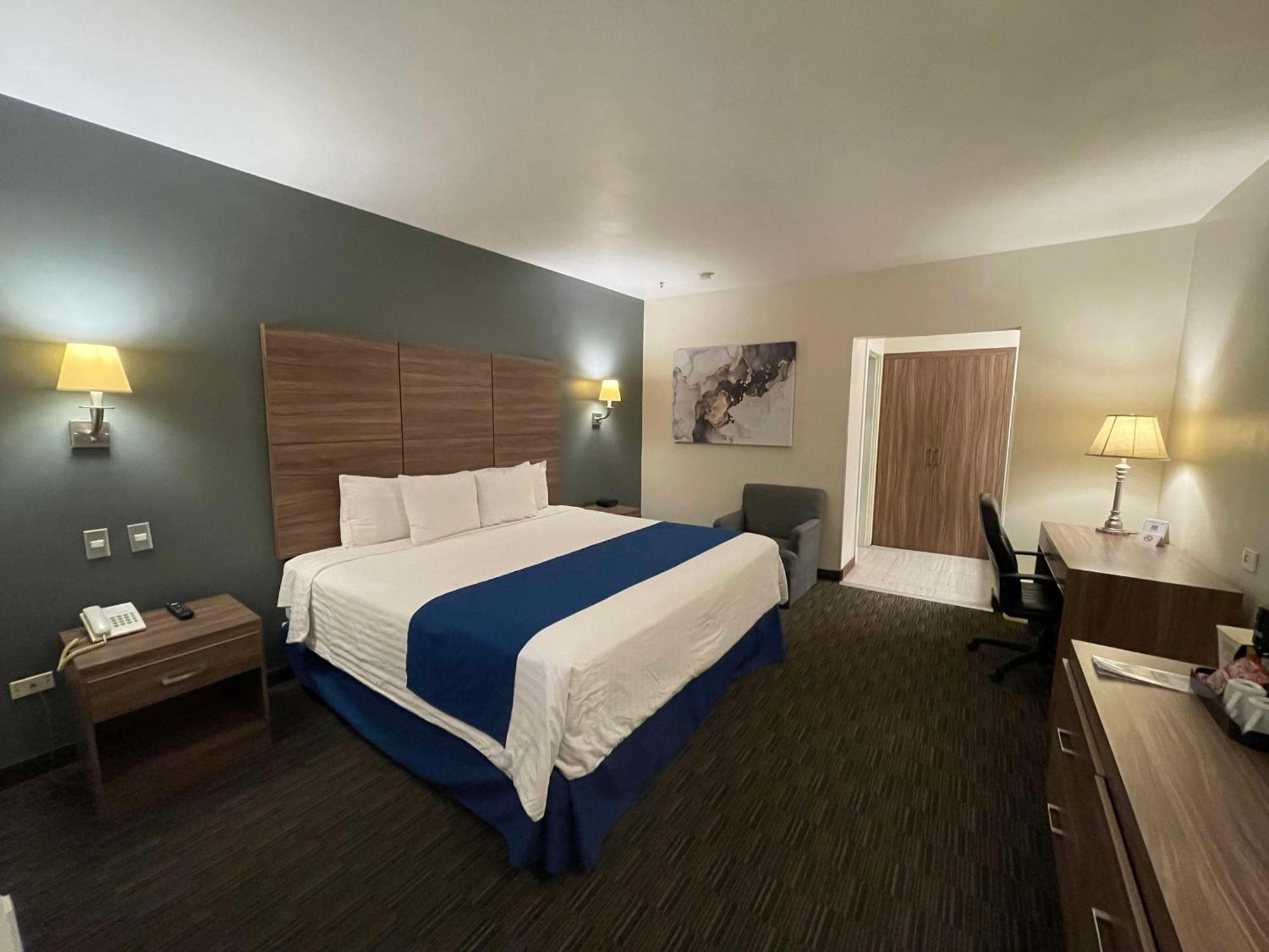 Best Western Plus Chihuahua Aeropuerto Esterno foto